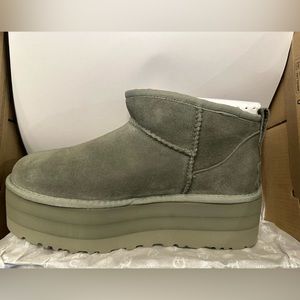 UGG ultra mini platform